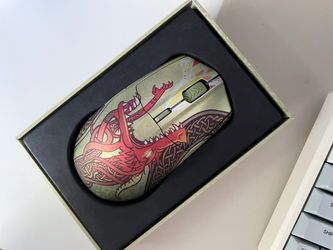 Wireless gaming mouse