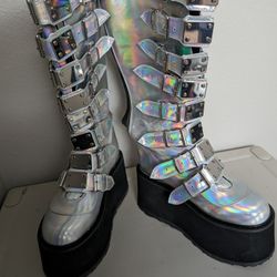 Demonia Damned-318 Women's Boot Size 8