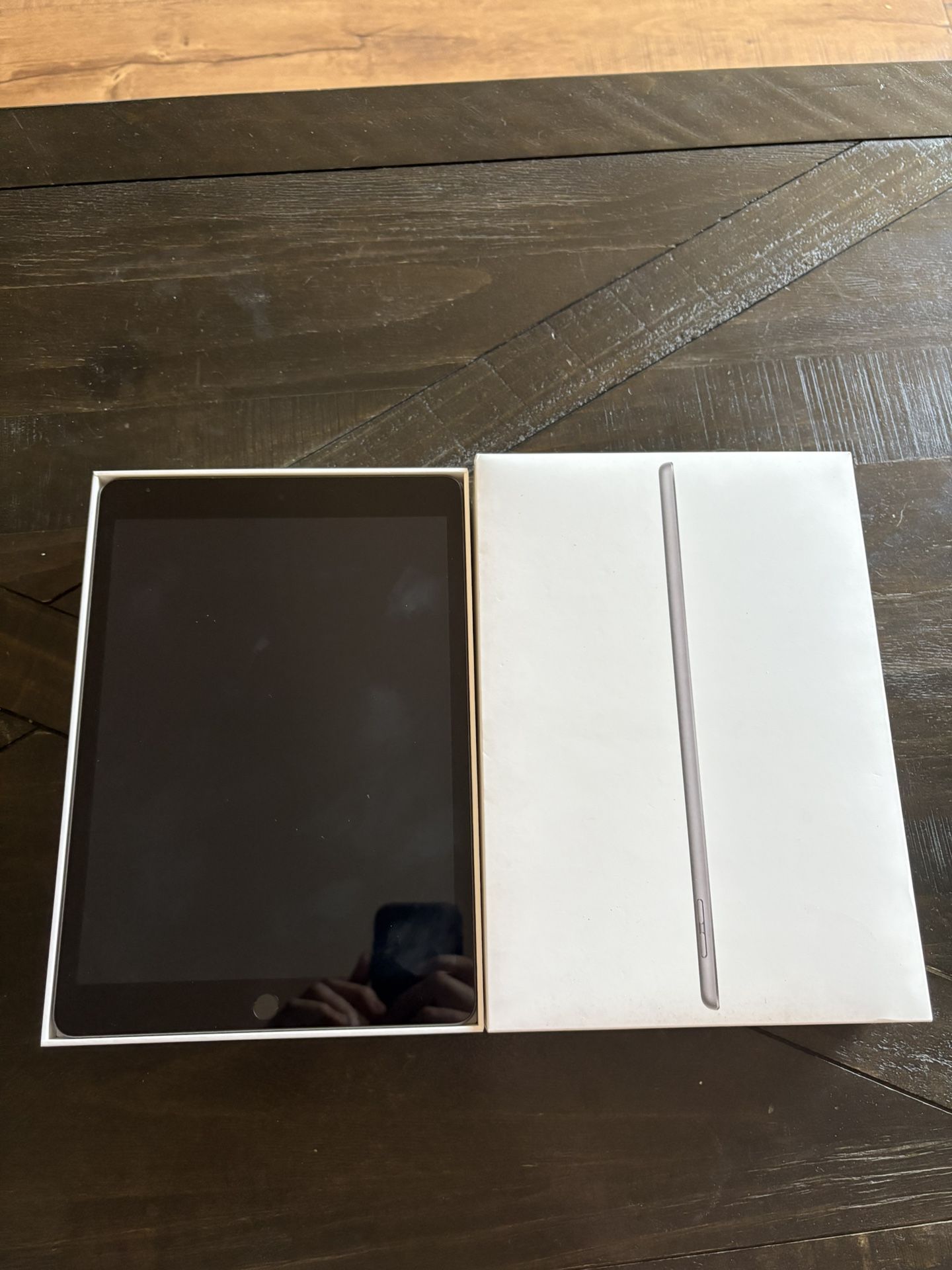 iPad 9th Generation Space Gray 64 GB