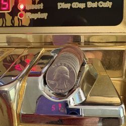 Golden Temple Quarters/Tokens Slot Machine 