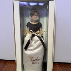 Franklin Mint Jackie Kennedy Doll