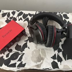 Focusrite Scarlett Solo Studio Bundle — $150