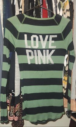LIKE NEW VINTAGE VICTORIA'S SECRET PINK LOGO GREEN BLACK STRIPE LOVE LONG SLEEVED HENLEY SHIRT BLOUSE TOP SIZE SMALL SM
