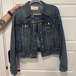 Aritzia jean Jacket 