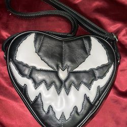 Pumpkin Kult-LovePain&Stitches Heart Pumpkin Bag