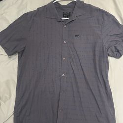 Britton men’s shirt size large