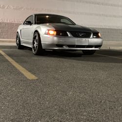 2001 Ford Mustang