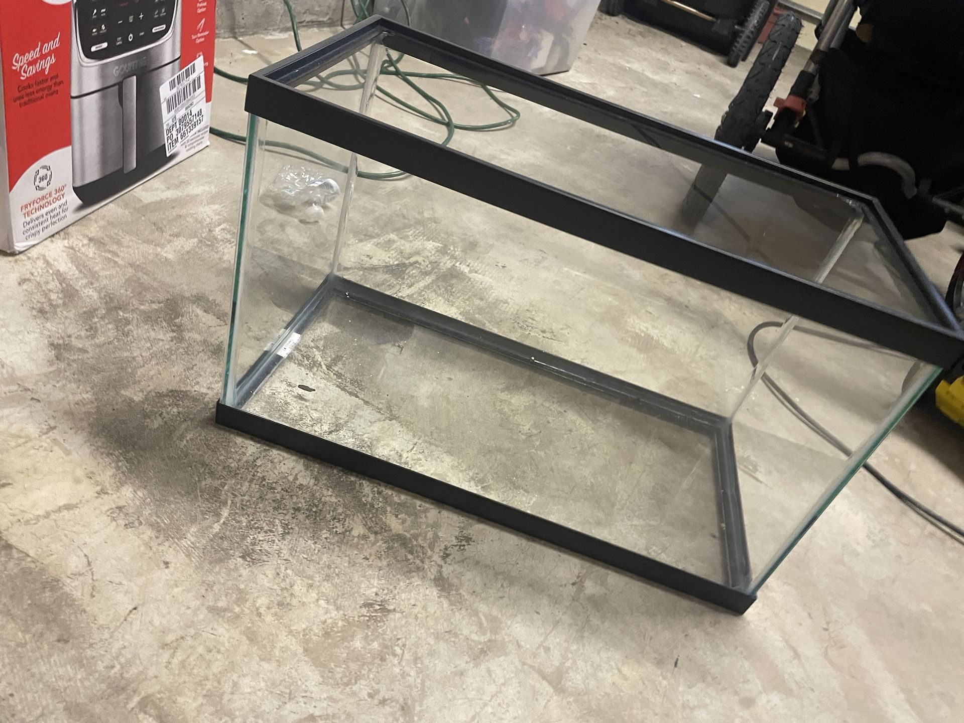 10 Gallon Fish Tank