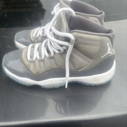 Cool Grey Jordan 11 