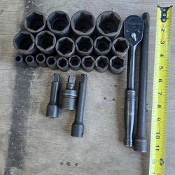 Snap-on Impact Socket Set With Ratchet And Extension Set