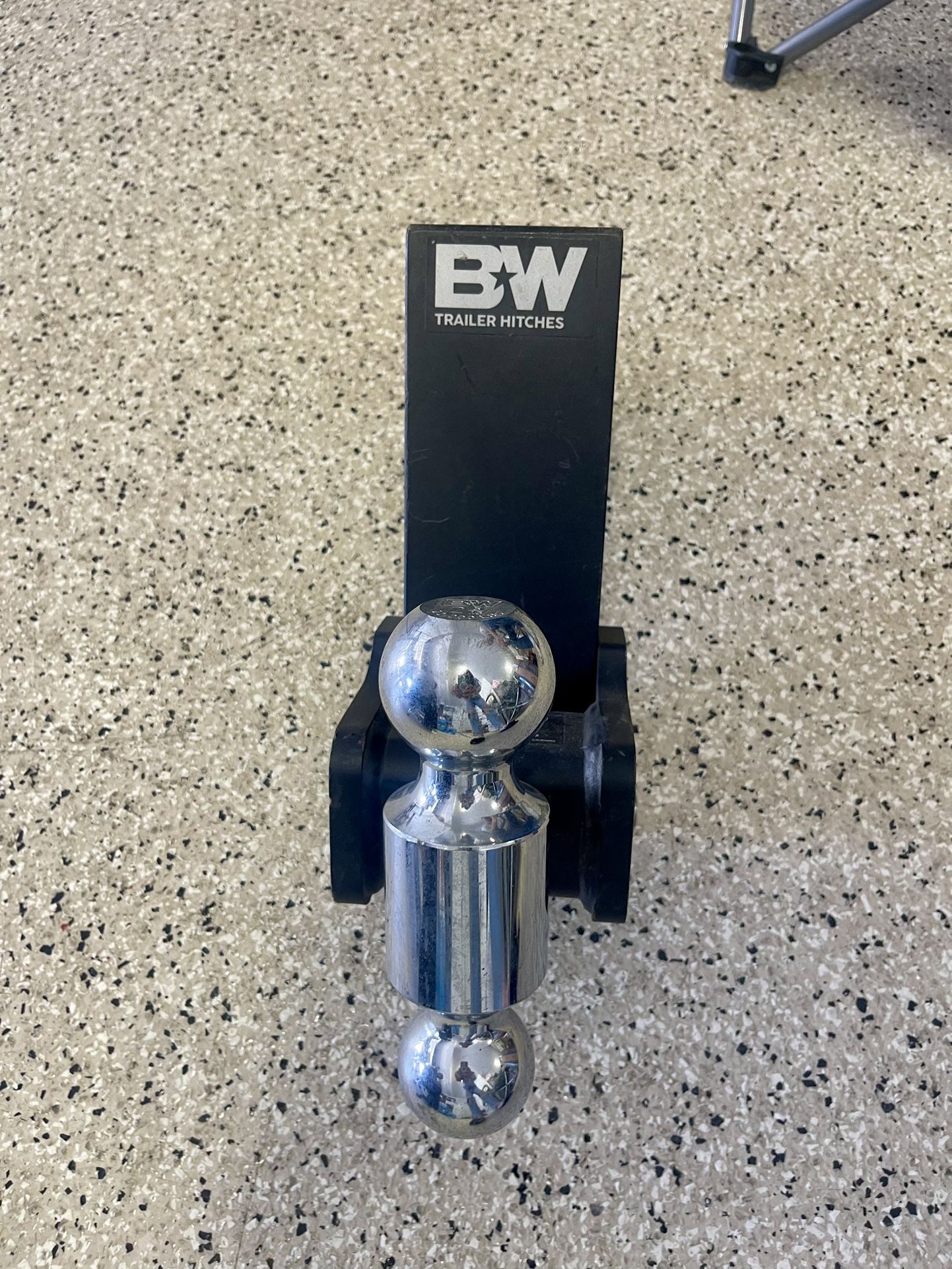 B&W Trailer Hitch