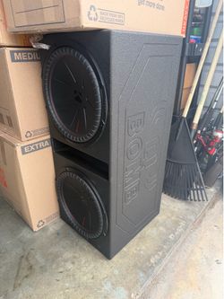 15” kicker’s,box,&10,000 watt amp
