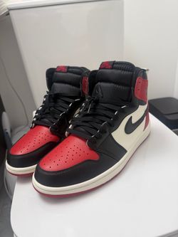 Bred toe Jordan 1s sz 12