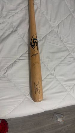 USED WOOD BAT