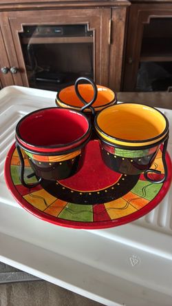Condiment serving bowls