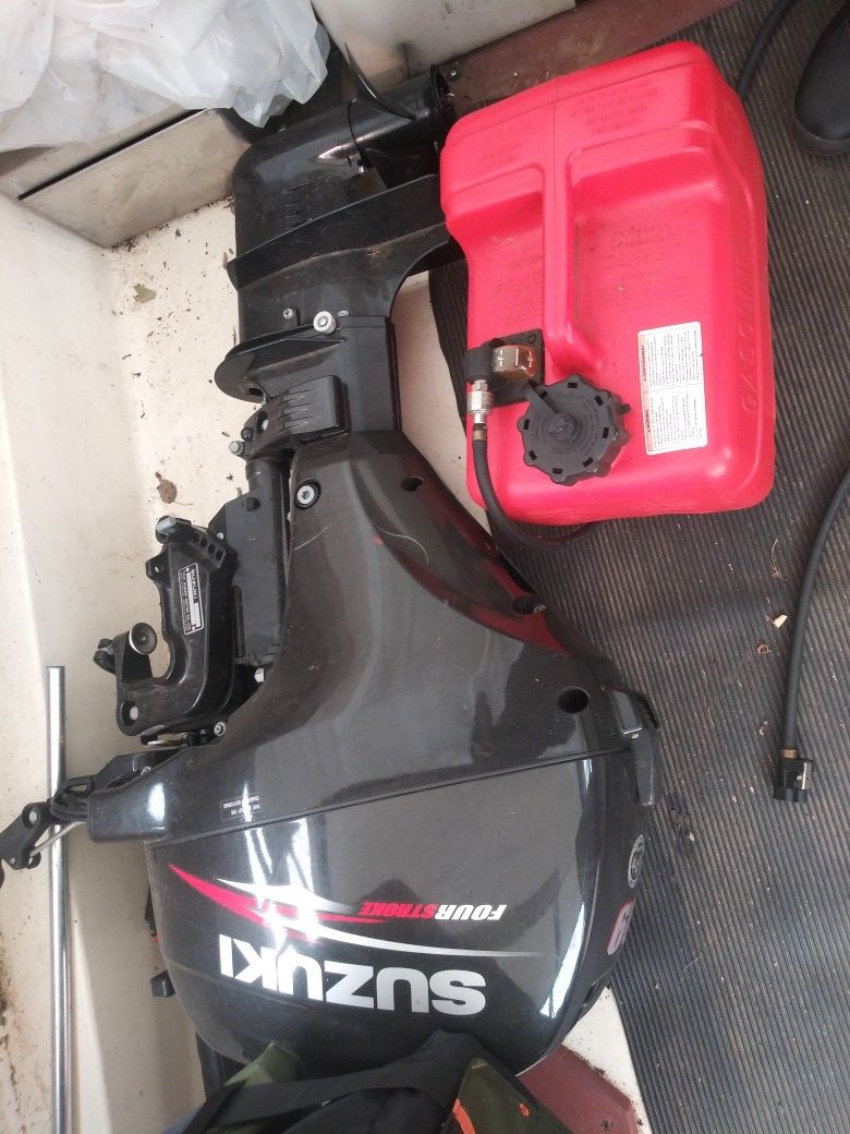 Suzuki 9.9 hp outboard motor 2014