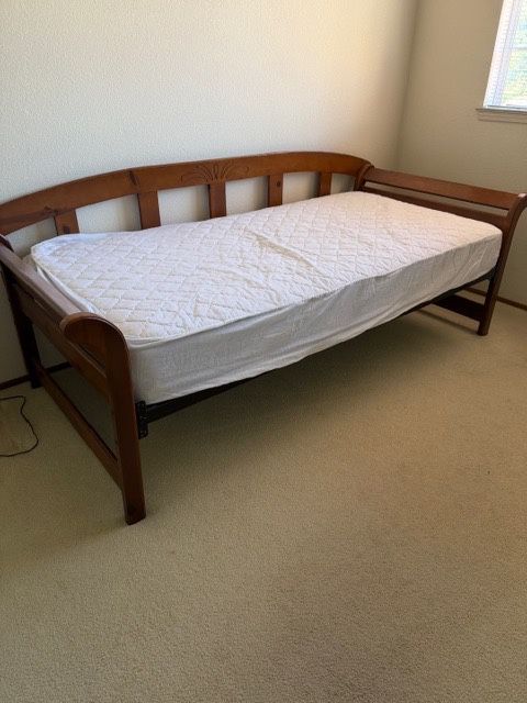 PULL OUT DOUBLE TWIN BED FRAME 