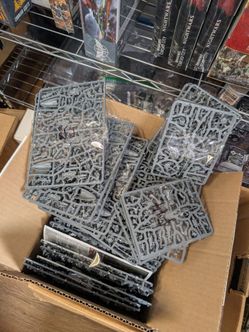 Selling WARHAMMER 40K AOS new on sprue see listing for list and prices
