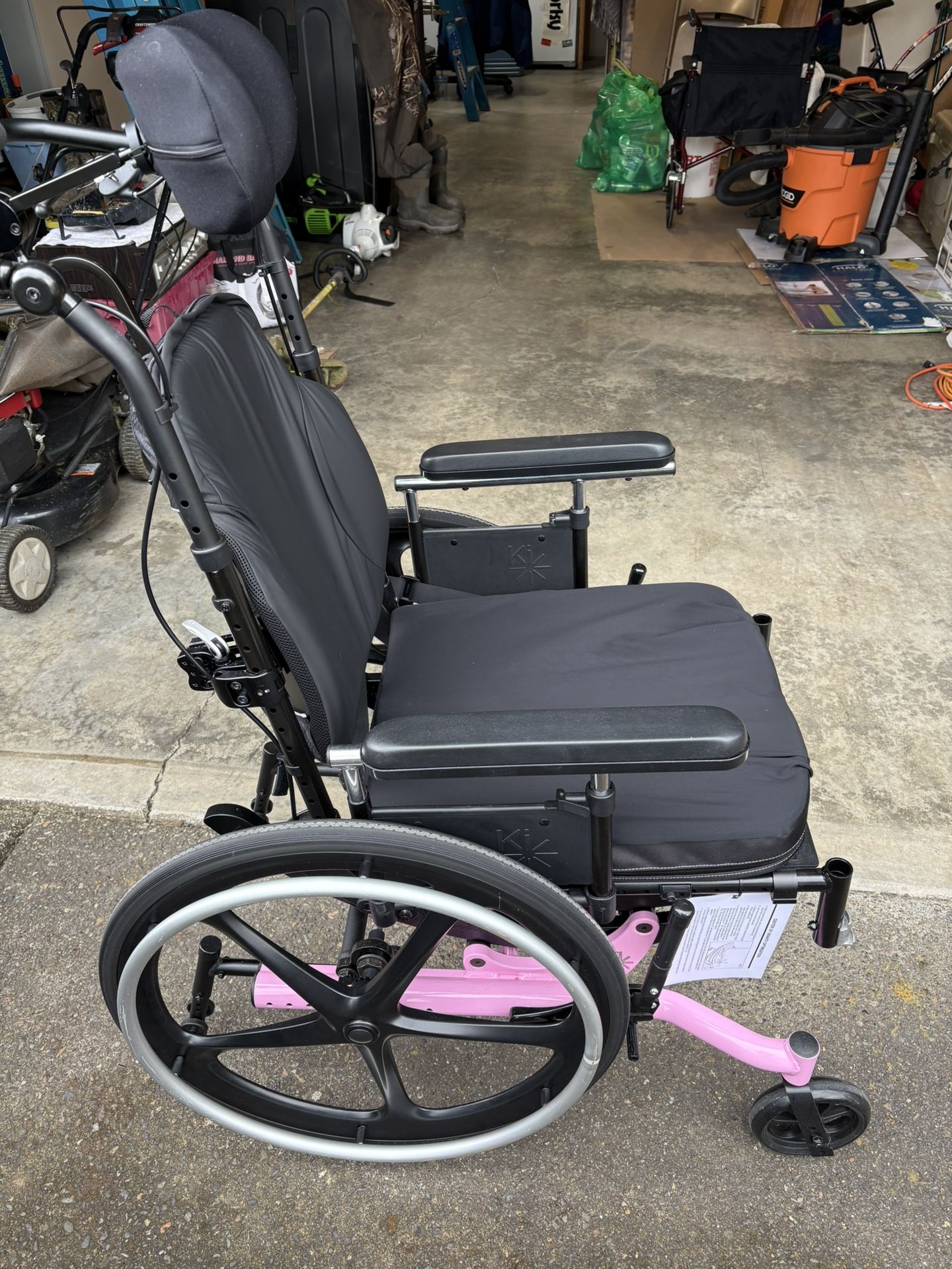Wheelchair 