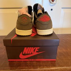 Travis Scott Jordan 1 Low Brand New