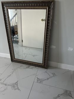 Dinner Mirror Good Product Very New