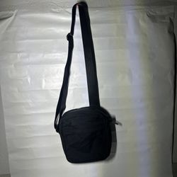 New THE NORTH FACE TRAVEL CROSS BAG SMALL BLACK 