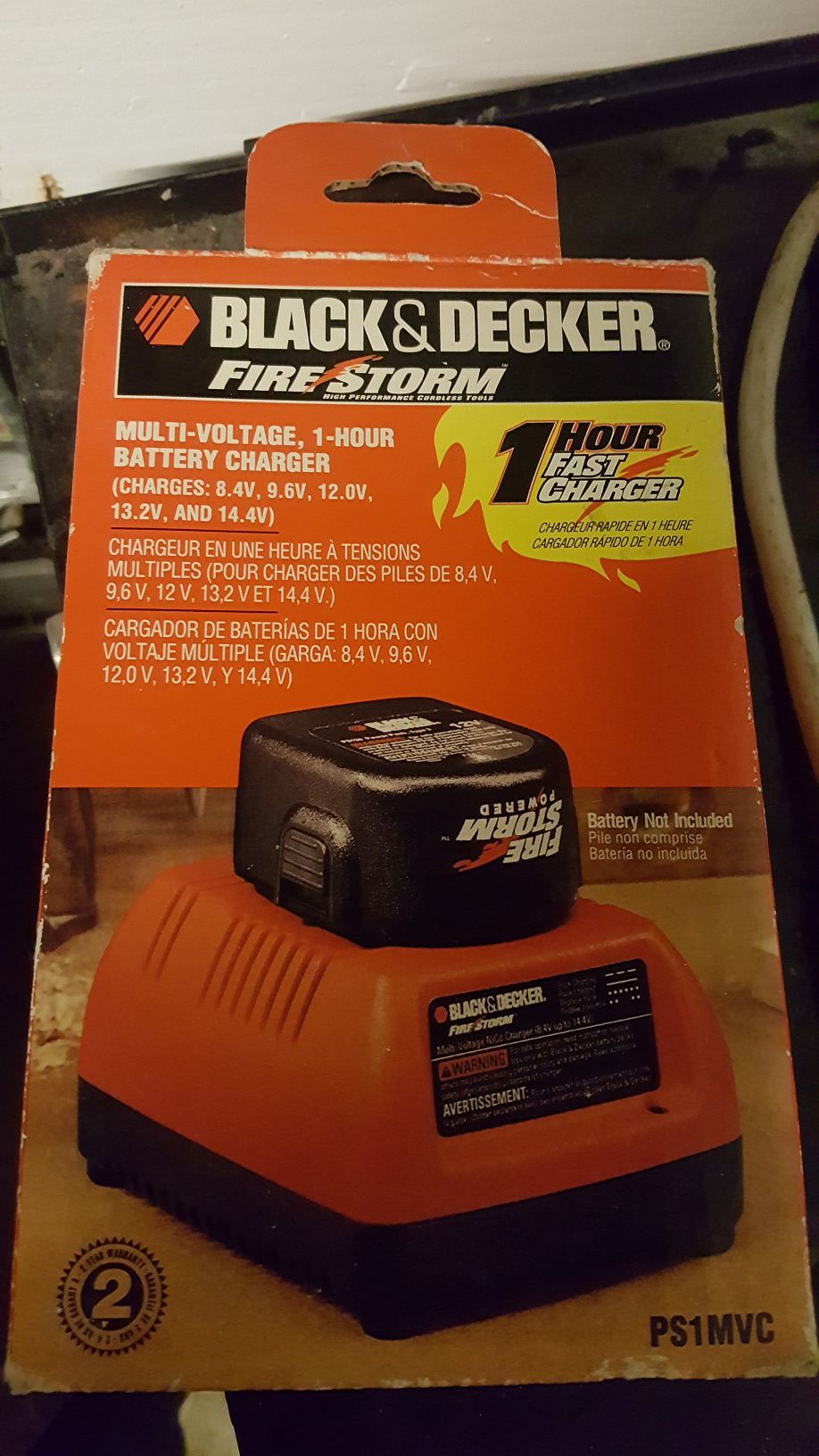 BLACK & DECKER 1 Hr Multi-Voltage Charger at