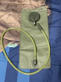 Water hydration bladder/pouch