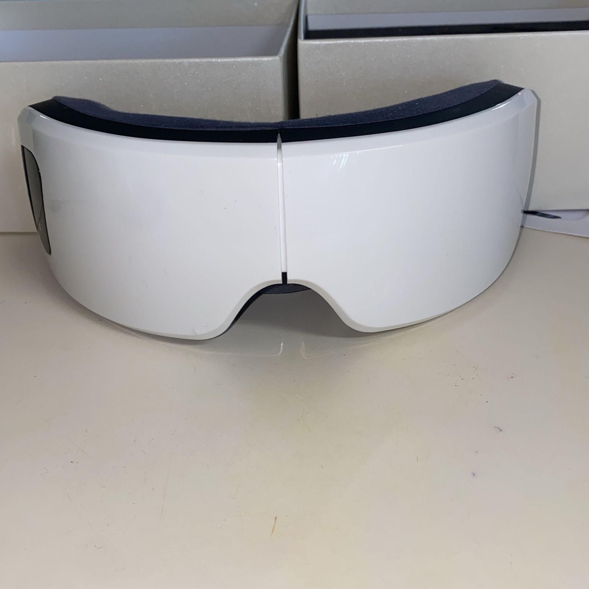 Eye Massager 