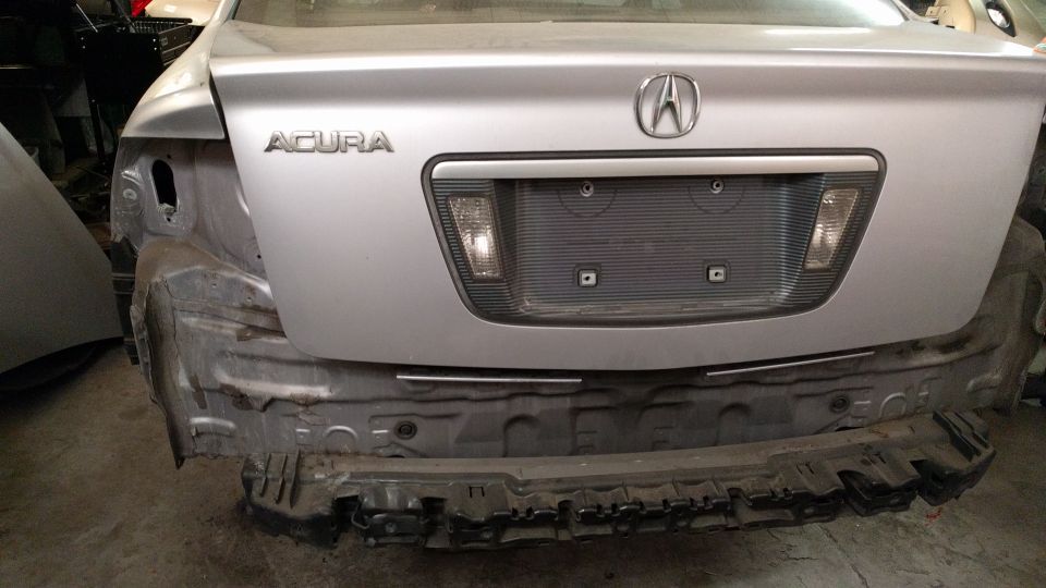 2004 Acura TL Silver Parts. Parting Out