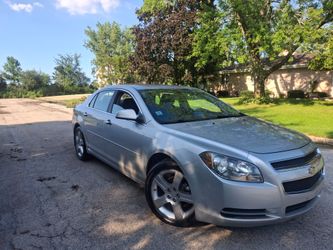 Chevrolet Malibu Silver 4-Door Sedan