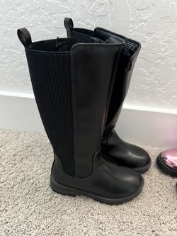 Girls boots