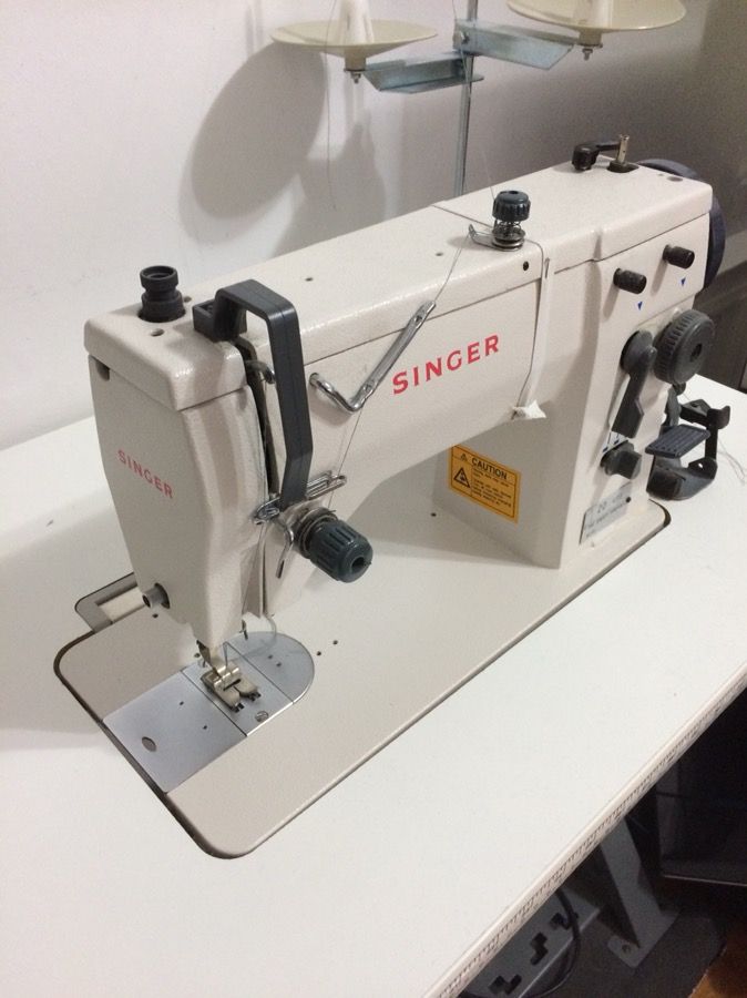 Singer 20U73 Zigzag Industrial Sewing Machine