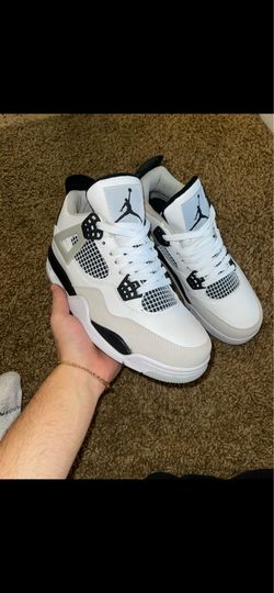 Jordan 4s