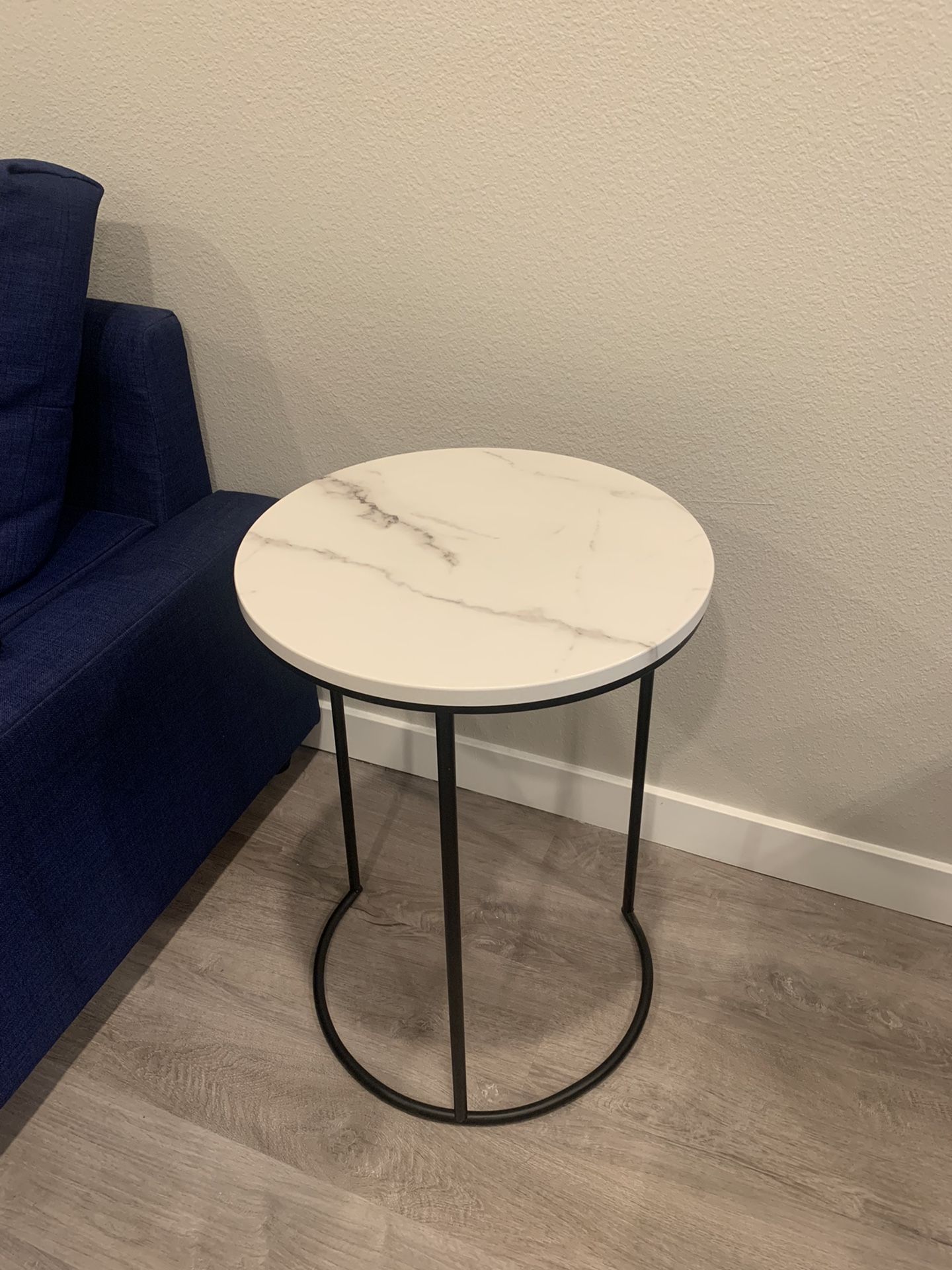 Homegoods Marble And Black Accent Table for Sale in San Jose, CA OfferUp