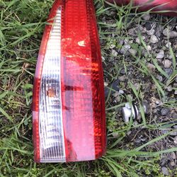 Left TailLight - 2004 accord 4 Door 