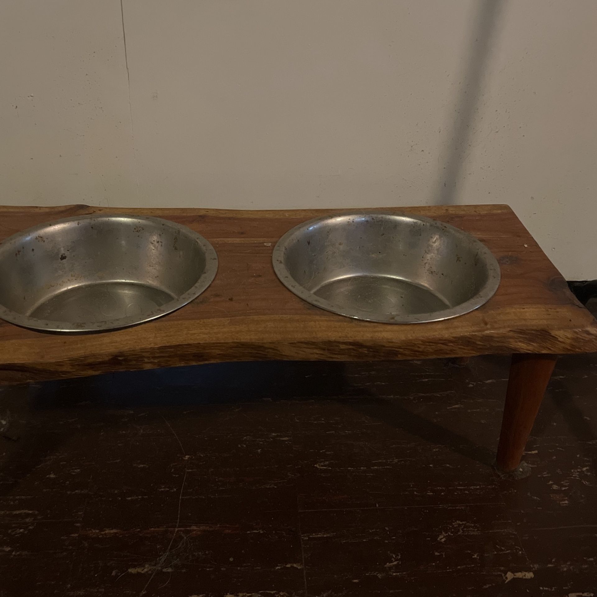 Standing Wood Dog Bowl