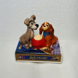 1998 Disneys Lady and the Tramp Happy Meal toy