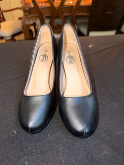 Trary Black Pointed Toe Pump