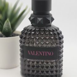 Valentino
 
Born in Roma Uomo Extradose Parfum

1.7 fl 