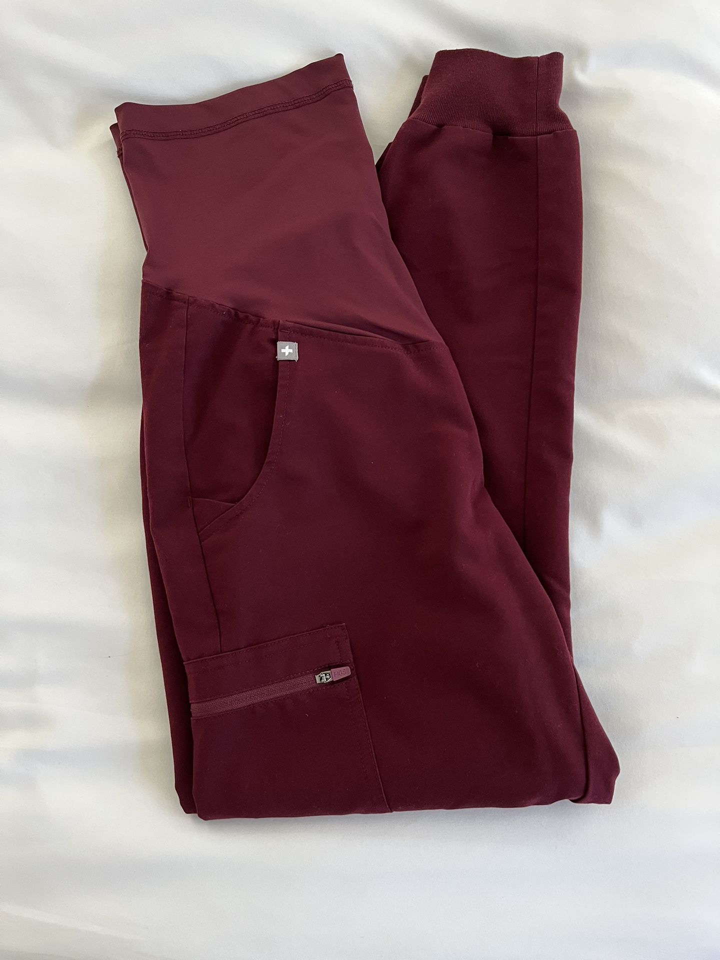 Figs Zamora Jogger Maternity Scrub Pants In Burgundy Xs Petite