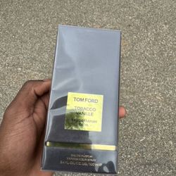Hellstar T-Shirt M /Tom Ford Tobacco Vanille 100ml