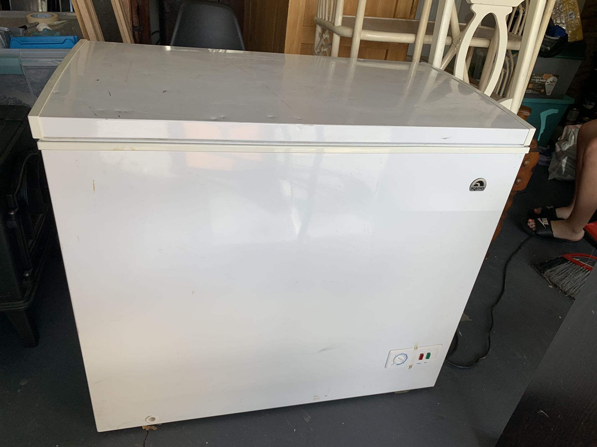 Igloo 7.1 Cu. Ft  Chest Freezer