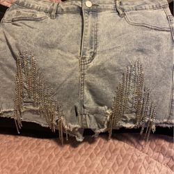 Jean Shorts With Diamond Fringe 
