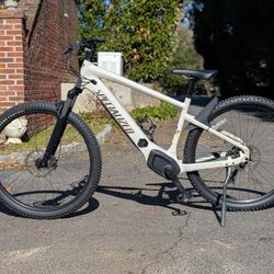 Specialized Turbo Tero 3.0 eMTB