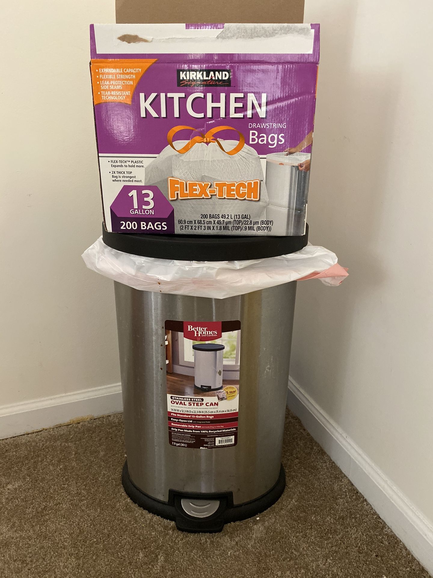 Steel dust bin with 150 thrash bags