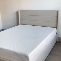 QUEEN SIZE BED & MATTRESS $600 Or Best Offer