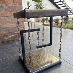 Small Floating Table 