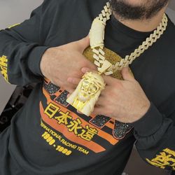chain and pendant 