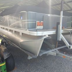 Pontoon For Sale 